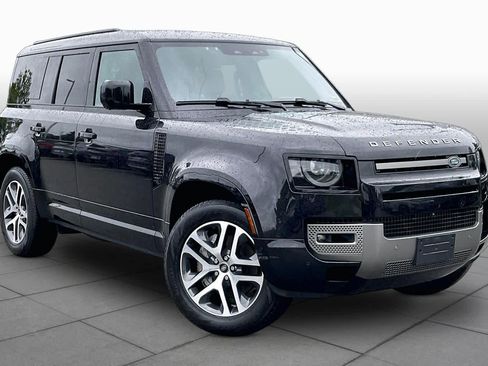 Used 2025 Land Rover Defender 110 X-Dynamic SE AWD/4WD image 2