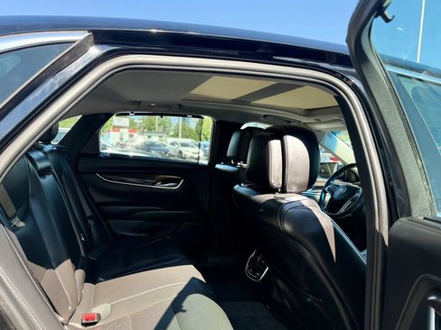 Used 2013 Cadillac XTS Premium FWD image 30