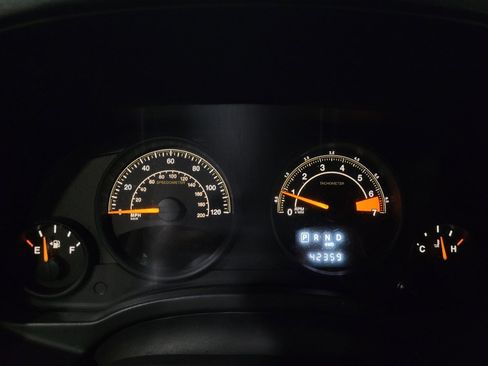 Used 2015 Jeep Patriot Sport AWD/4WD image 23