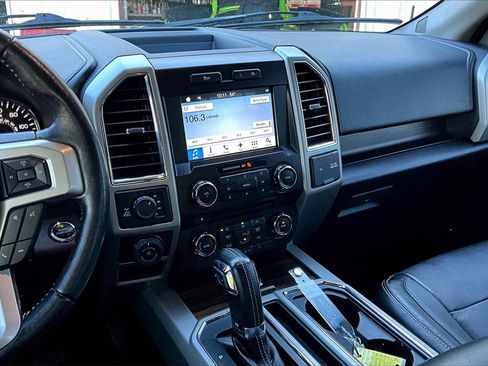 Used 2017 Ford F150 Lariat image 6
