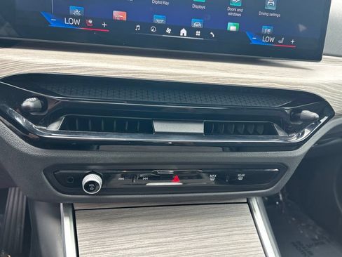 Used 2025 BMW i4 eDrive40 RWD image 42