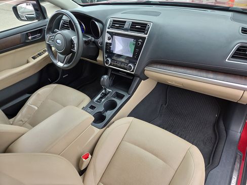 Used 2018 Subaru Outback 3.6R Limited AWD/4WD image 17