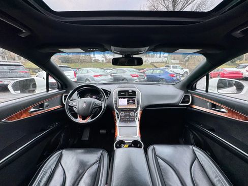 Used 2018 Lincoln MKX Reserve w/ Lincoln MKX Climate Package image 28