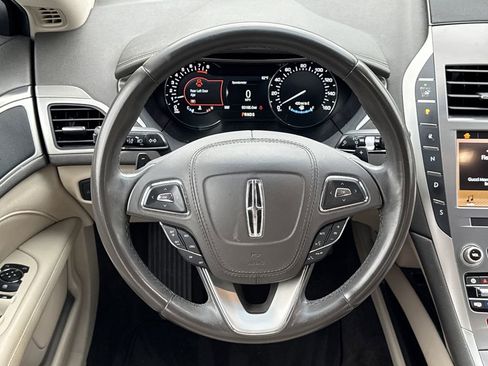 Used 2019 Lincoln MKZ Premiere image 23