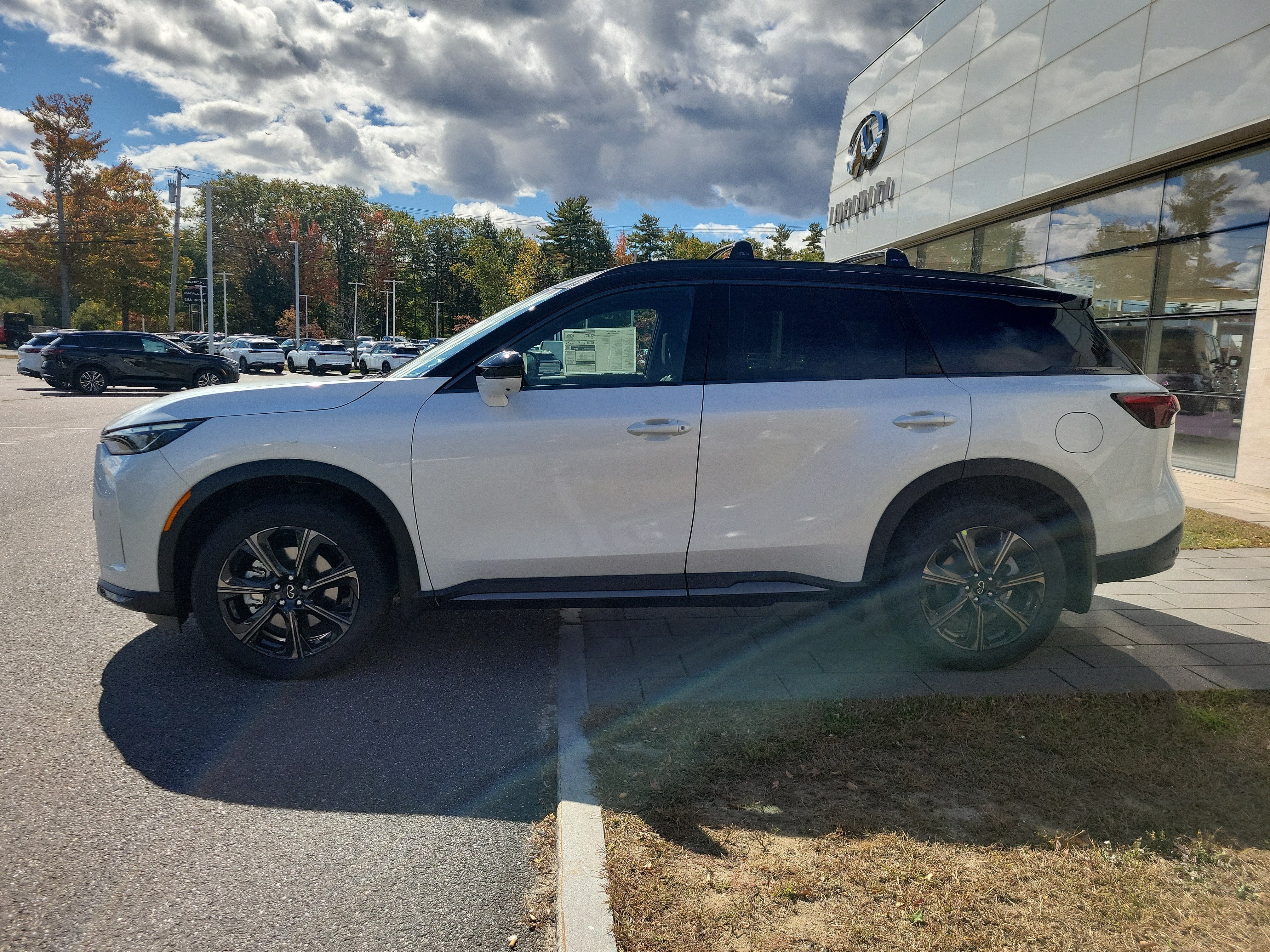 New 2027 INFINITI QX60 Autograph w/ Dark Cargo Package AWD/4WD image 2