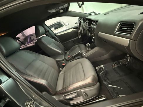 Used 2014 Volkswagen Jetta GLI image 23