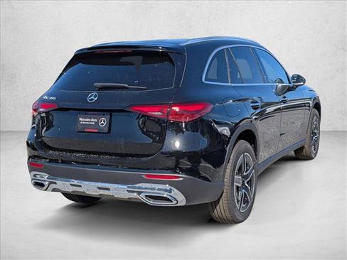 New 2026 Mercedes-Benz GLC 300 image 2