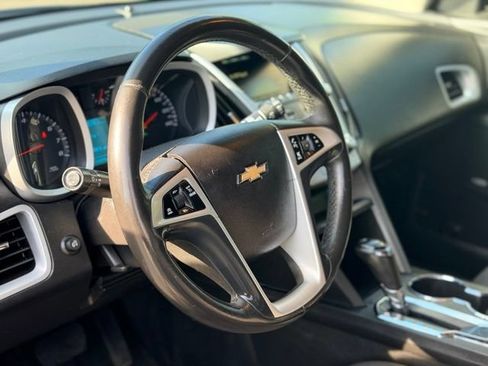 Used 2017 Chevrolet Equinox LT AWD/4WD image 8