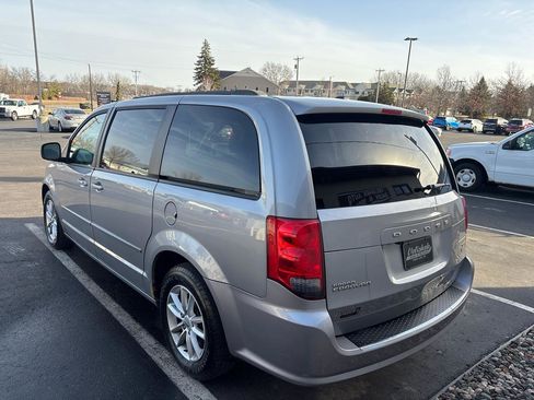 Used 2014 Dodge Grand Caravan SXT image 5
