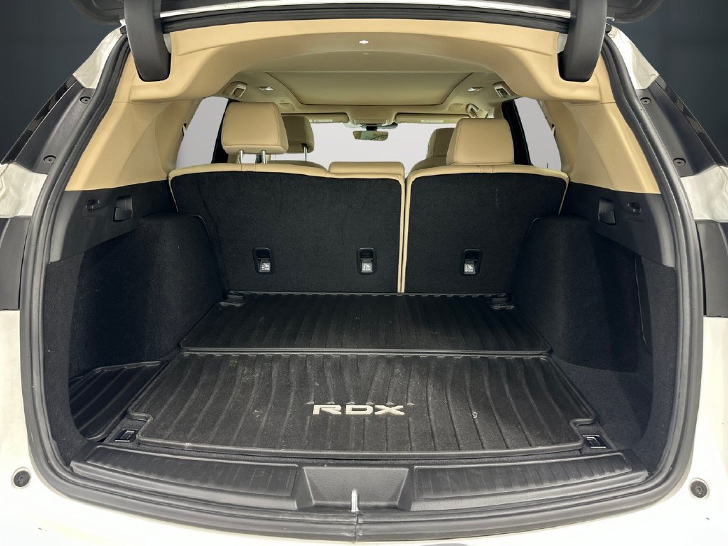 Used 2023 Acura RDX w/ Technology Package FWD image 12