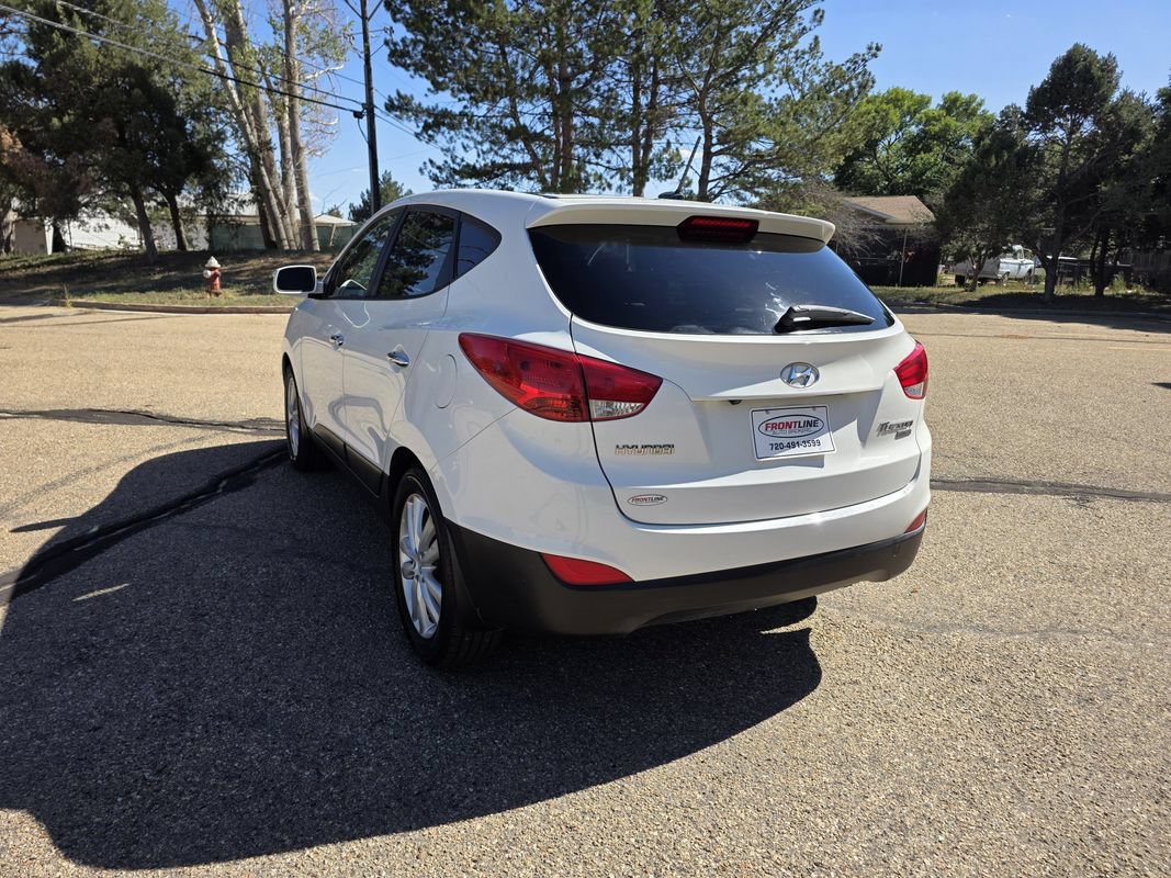 Used 2013 Hyundai Tucson Limited w/ Premium Pkg FWD image 4