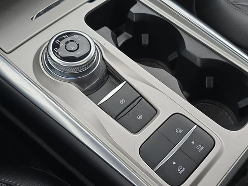 Used 2023 Ford Explorer Limited w/ Limited Technology Package image 20