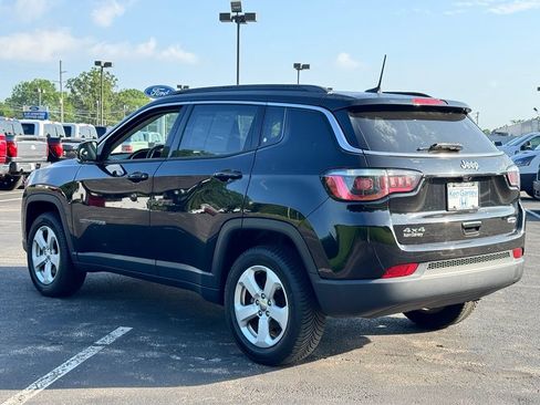 Used 2019 Jeep Compass Latitude w/ Popular Equipment Group AWD/4WD image 7