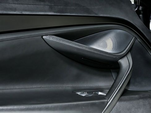 Used 2019 McLaren 720S Performance RWD image 20