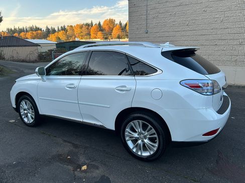 Used 2011 Lexus RX 450h AWD image 7