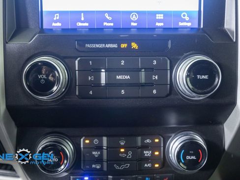Used 2020 Ford F150 Lariat w/ Equipment Group 502A Luxury AWD/4WD image 19