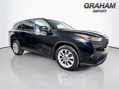 Used 2023 Toyota Highlander Limited