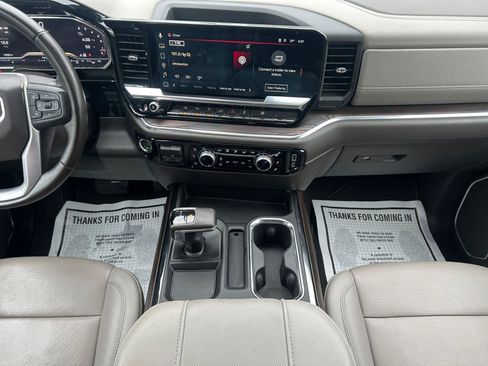 Used 2024 GMC Sierra 1500 SLT w/ SLT Premium Plus Package AWD/4WD image 11
