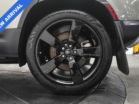 Used 2024 Land Rover Defender 110 S image 30