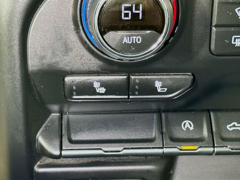 Certified 2021 Chevrolet Silverado 1500 LT RWD image 18