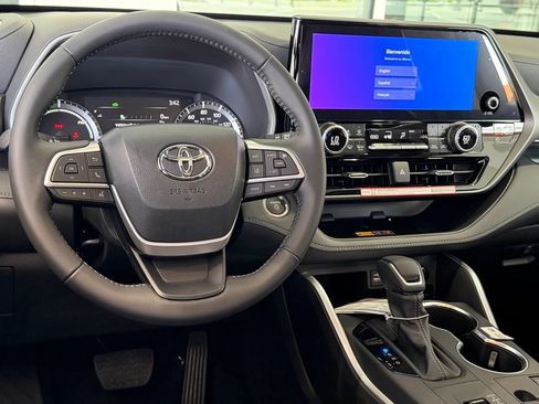 New 2026 Toyota Highlander XLE AWD/4WD image 28