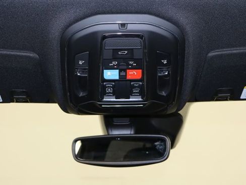 Used 2024 Jeep Grand Cherokee Altitude RWD image 27