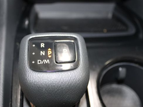 Used 2023 Nissan Rogue SV AWD/4WD image 42