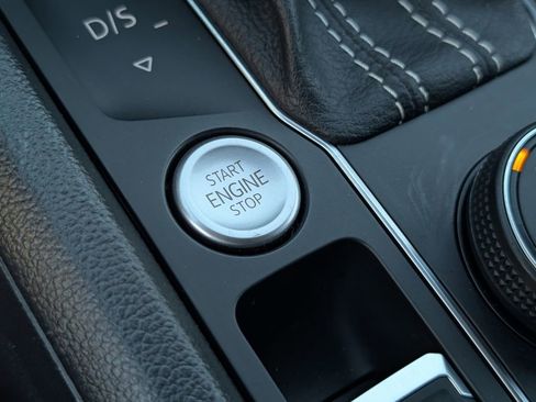 Used 2023 Volkswagen Atlas Cross Sport SEL R-Line image 31