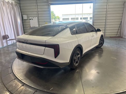 Used 2025 Kia K4 FWD image 5