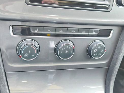 Used 2017 Volkswagen Golf Alltrack SE image 28