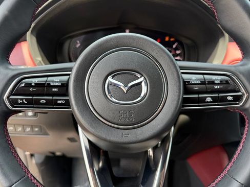 Used 2025 MAZDA CX-70 Plug-In Hybrid w/ Premium Plus AWD/4WD image 21