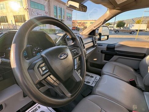 Used 2020 Ford F250 XL w/ Power Equipment Group image 7