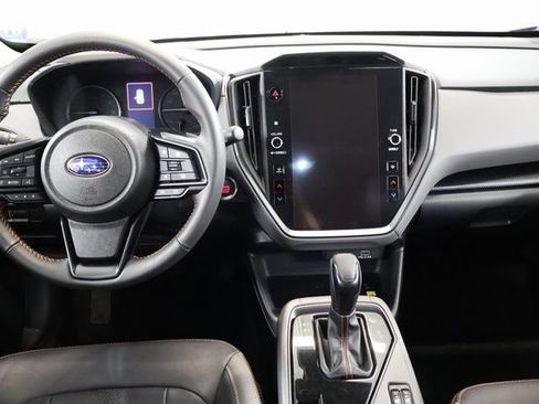 Used 2024 Subaru Crosstrek 2.5i Limited w/ Crosstrek Mirror Package AWD/4WD image 14