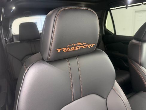 Used 2025 Honda Pilot TrailSport image 27