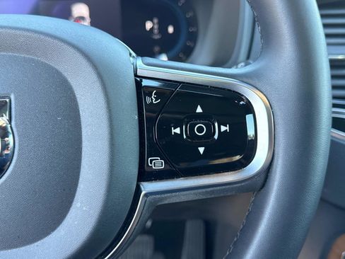 Certified 2023 Volvo XC90 B6 Plus w/ Protection Package Premier image 28