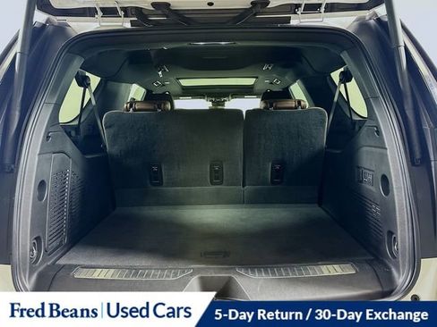 Used 2024 Chevrolet Suburban High Country w/ Premium Package image 30