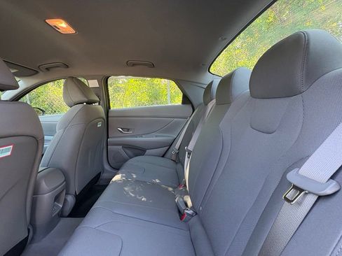 New 2026 Hyundai Elantra SE FWD image 14