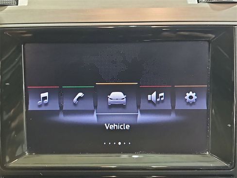 Used 2015 Volkswagen Golf S image 24