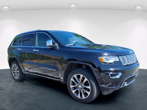 Used 2018 Jeep Grand Cherokee Overland w/ Interior Metal Package AWD/4WD image 12