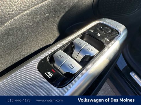 Used 2024 Mercedes-Benz GLC 300 GLC 300 image 25