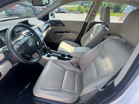 Used 2016 Honda Accord EX-L image 7