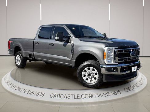 Used 2023 Ford F350 XLT w/ FX4 Off-Road Package AWD/4WD image 3