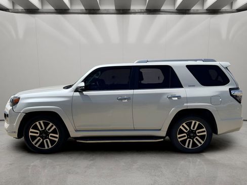 Used 2020 Toyota 4Runner Limited RWD image 2