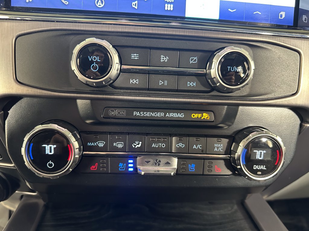 Used 2022 Ford F350 Limited AWD/4WD image 42
