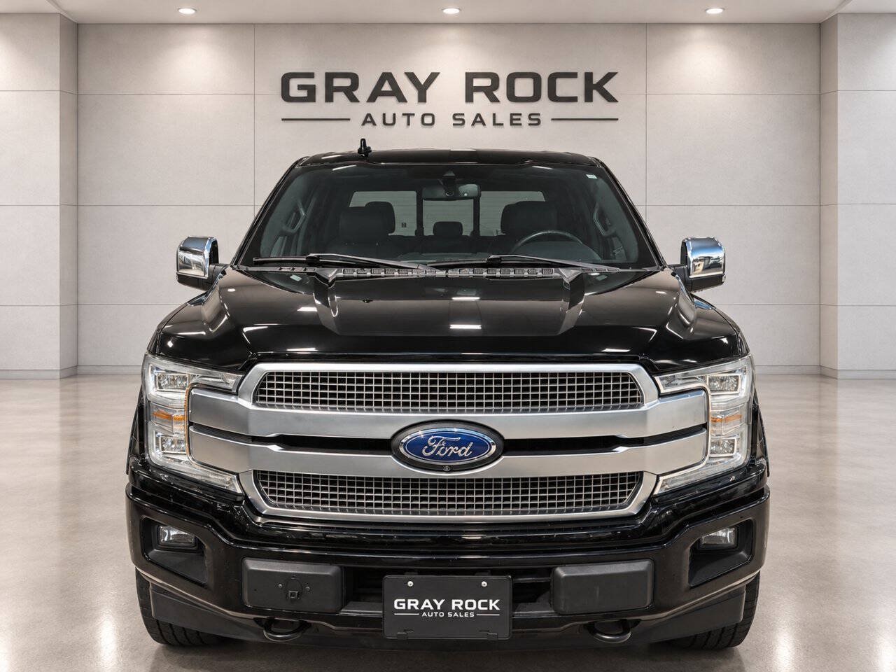 Used 2018 Ford F150 Platinum w/ Equipment Group 701A Luxury AWD/4WD image 3