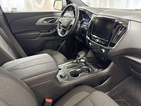 Certified 2023 Chevrolet Traverse LT FWD image 30