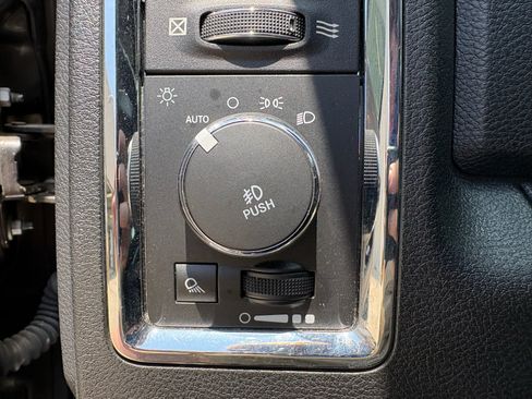 Used 2017 RAM 2500 Laramie w/ Off Road Package AWD/4WD image 13