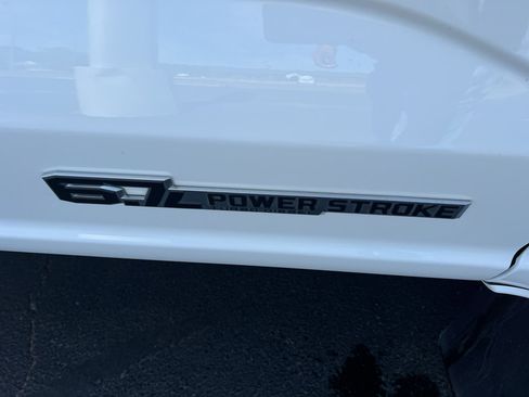 Used 2024 Ford F450 Lariat w/ Lariat Ultimate Package AWD/4WD image 14