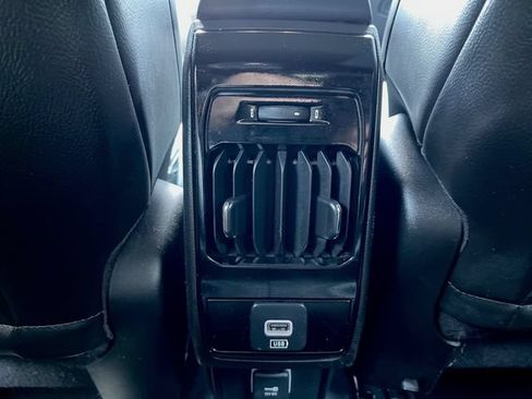 Used 2023 Jeep Compass Limited AWD/4WD image 21