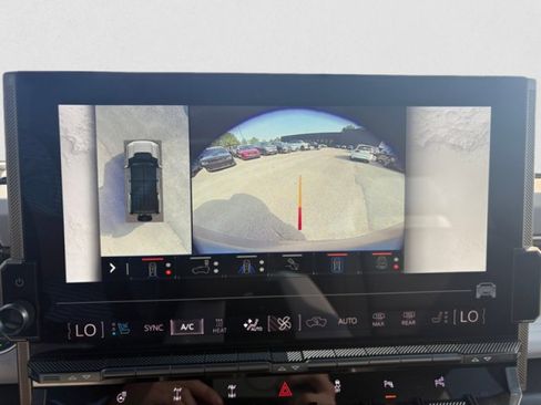 Used 2024 GMC Hummer EV 3X w/ Omega Edition AWD/4WD image 18